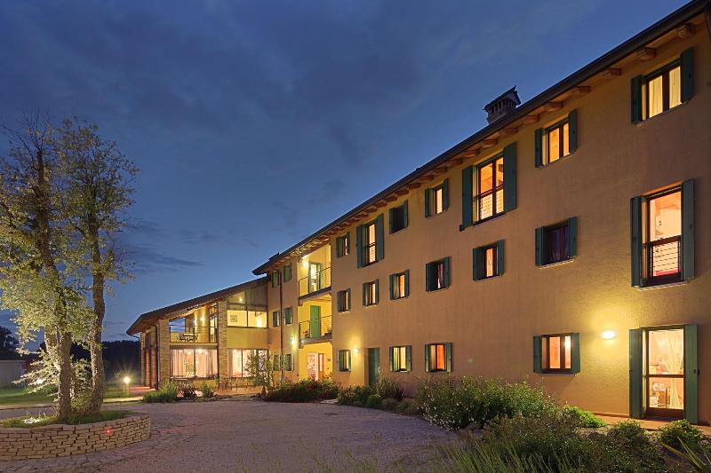 Tenuta Aganis — hotel in Palazzolo Dello Stella