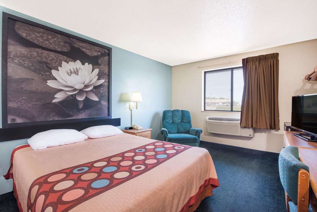 Super 8 by Wyndham Thurmont - photo 13