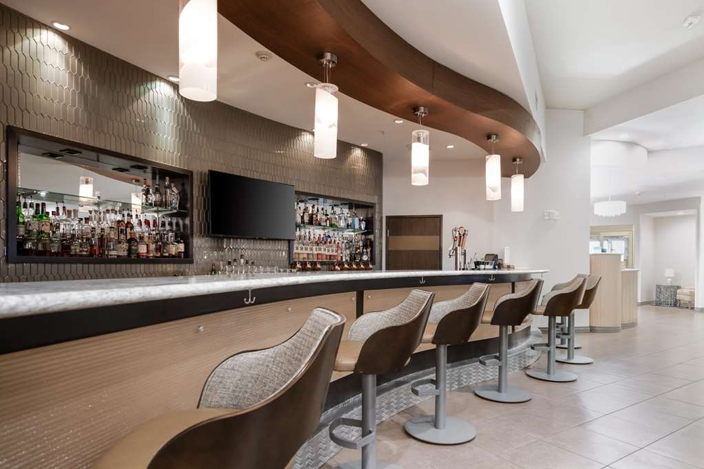 Best Western Premier Bryan College Station - photo 3