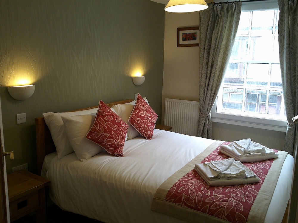 The Crown Hotel - carbon neutral hotel in Blackpool