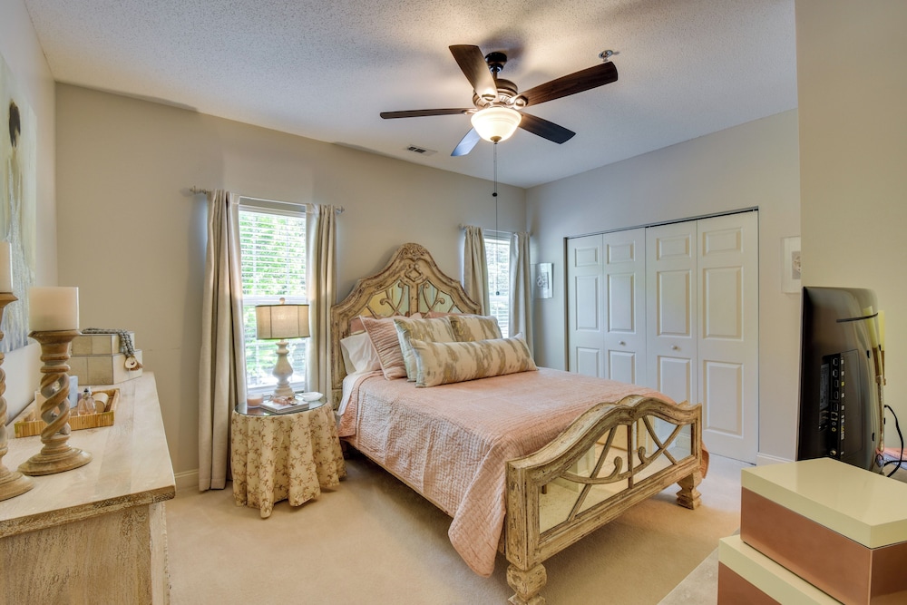 Kingwood Resort Condo with Golf Course Views - photo 17
