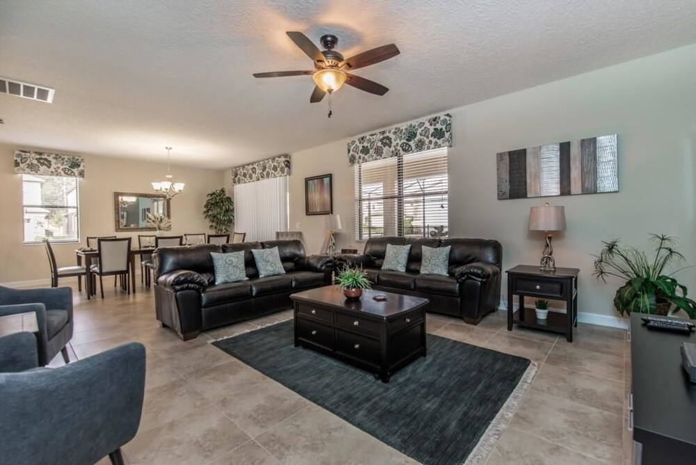 Champions Gate Luxury 5 Bedroom Resort Villa - photo 15