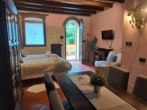 Monolocale Elvira Abbadesse Guest House — 4-Star Luxury Hotel in Milan, Italy