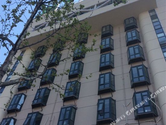 Junhe Hotel in Zhengzhou, People's Republic of China