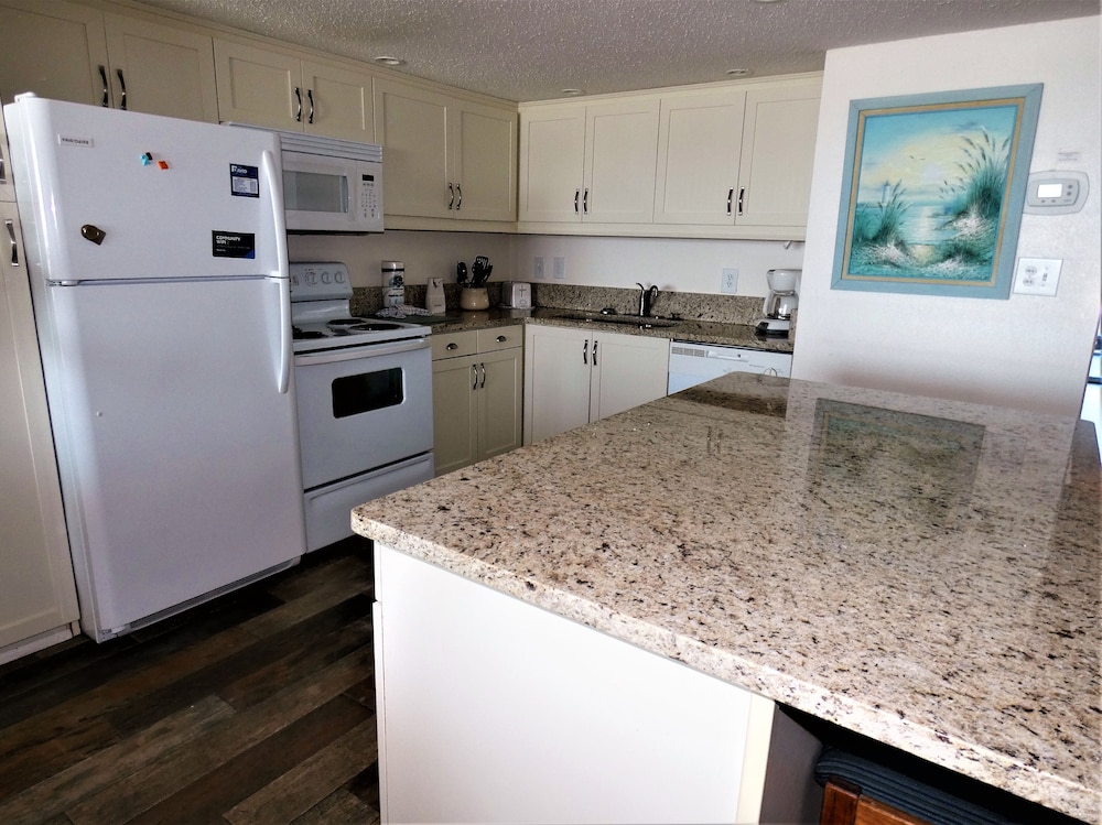 0308 Waters Edge Resort 1 Bedroom Condo by Redawning - photo 6