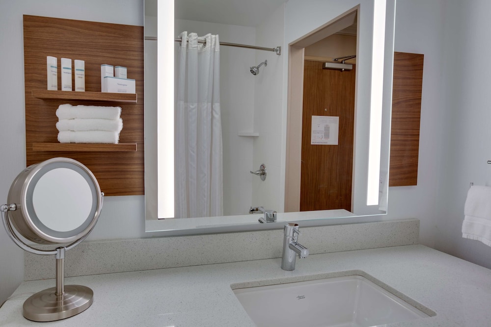 Hilton Garden Inn Oklahoma City Airport - photo 20
