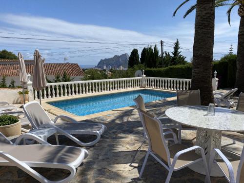 Villa Emilia 4 PAX — 4-Star Luxury Hotel in Calp, Spain