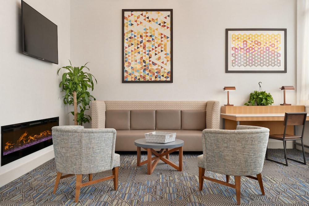 Holiday Inn Express Jamaica JFK AirTrain NYC by IHG - photo 4