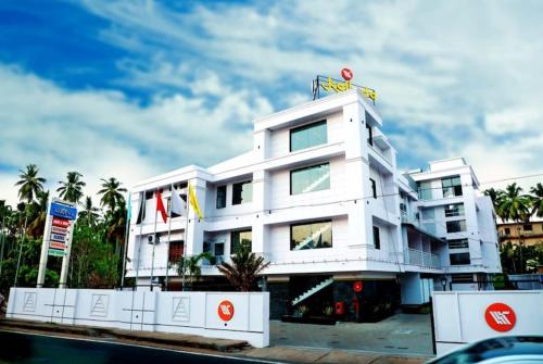 Kallada Mamatha Motels — hotel in Kunnamkulam