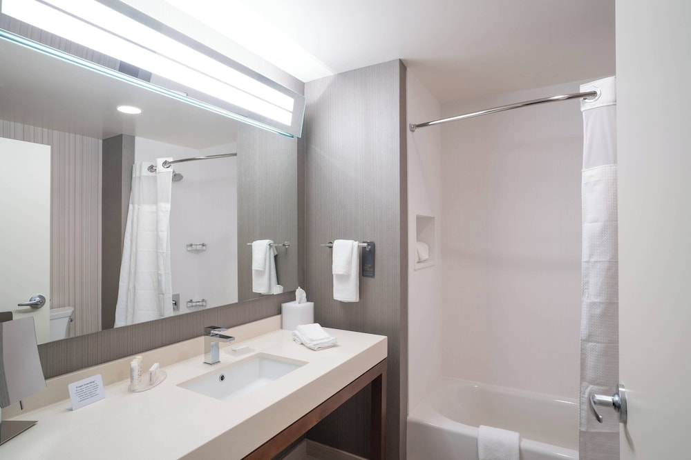 Courtyard by Marriott Charleston North Charleston - photo 17