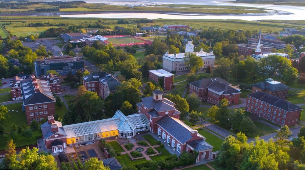 Acadia University — hotel in Wolfville