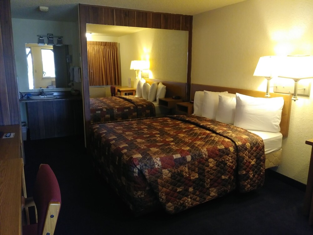 The Sturgis Motel - photo 8