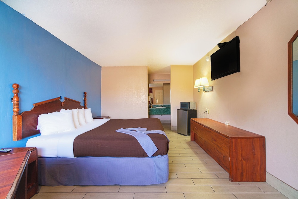 Regency Inn Three Rivers I 37 - photo 12
