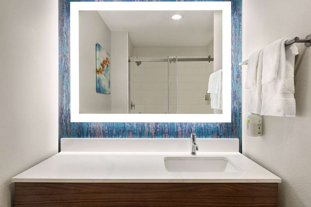 La Quinta Inn & Suites by Wyndham Austin South - photo 18
