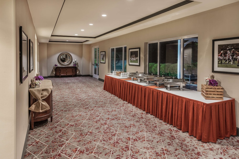 Hilton Garden Inn Blacksburg University - photo 29