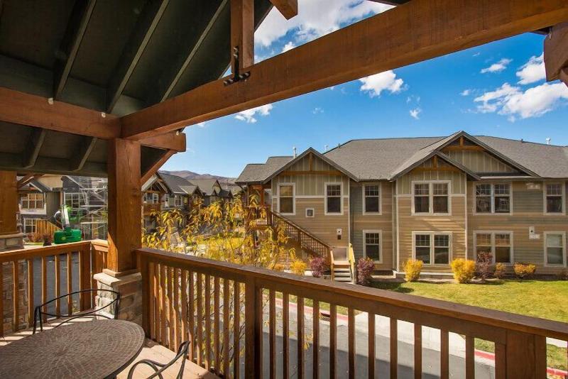 Fox Pointe At Redstone By Lespri Management - photo 48