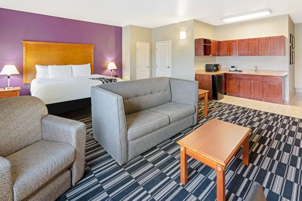 La Quinta Inn & Suites by Wyndham Ada - photo 26