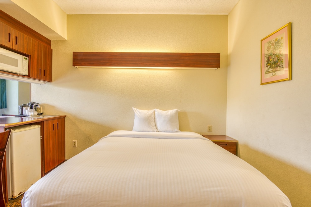 Trident Inn & Suites Baton Rouge - photo 7
