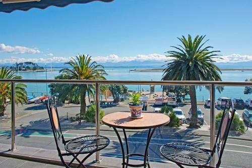 Waterfront Escape — 4-Star Luxury Hotel in Nelson, New Zealand