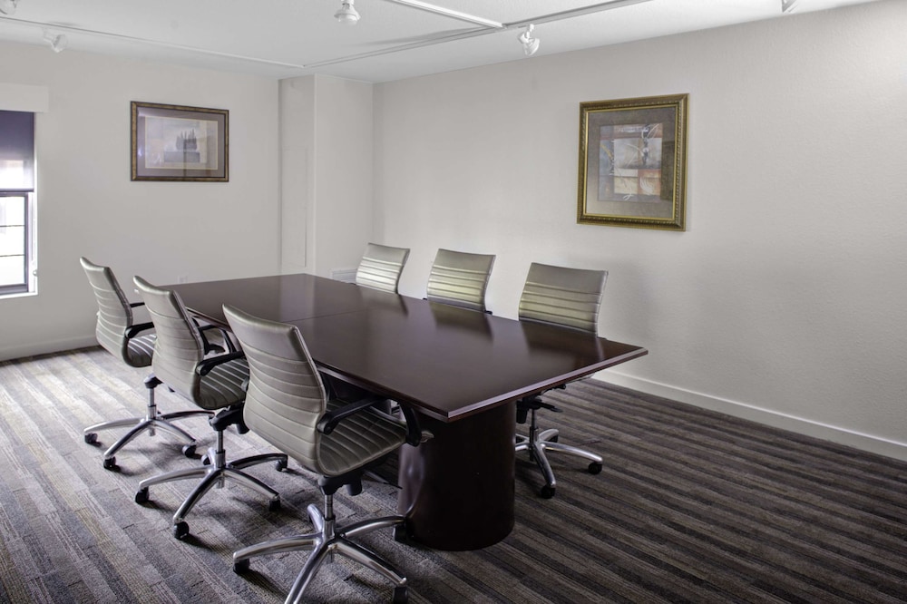 HYATT house Parsippany East - photo 41