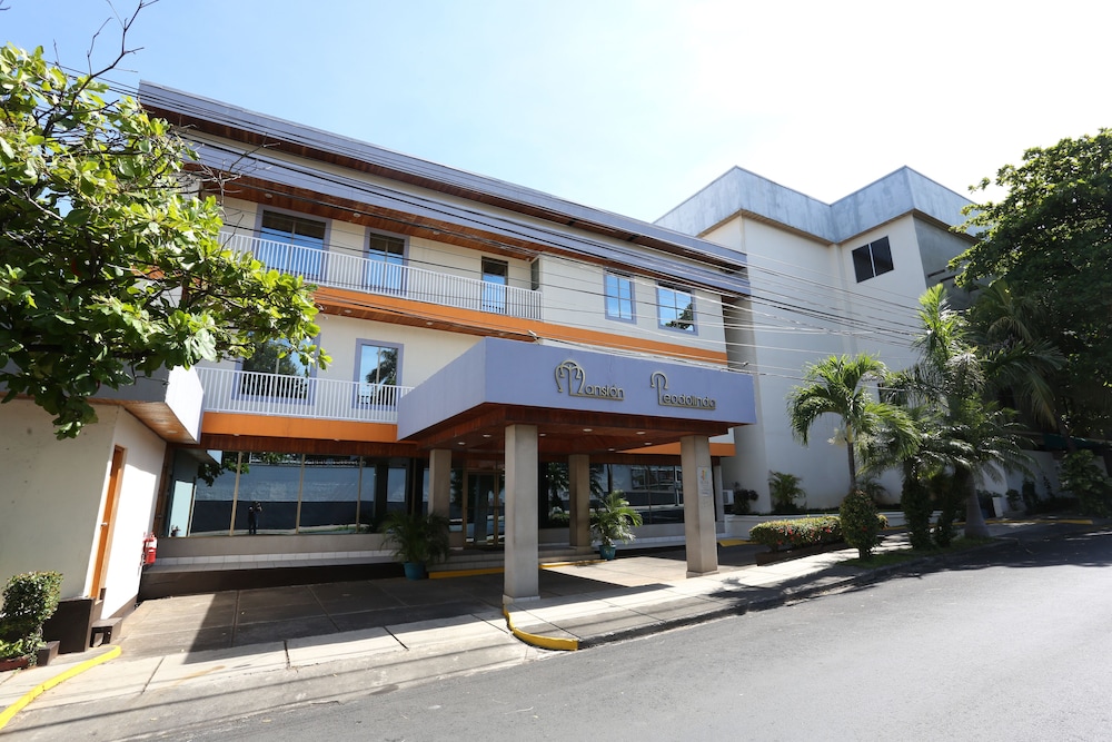 Mansión Teodolinda Hotel in Managua, Nicaragua