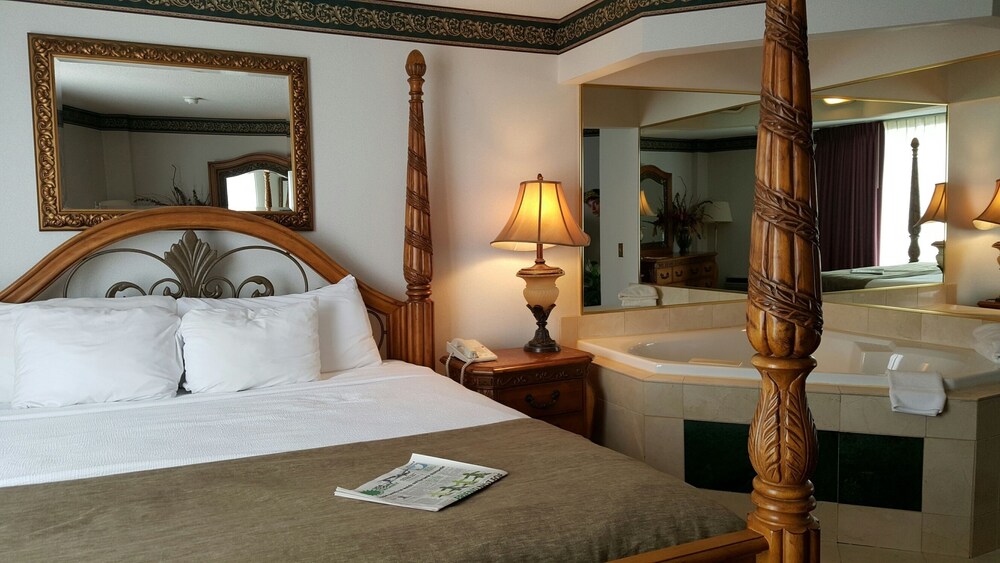 Best Western Plus Wausau Tower Inn - photo 41