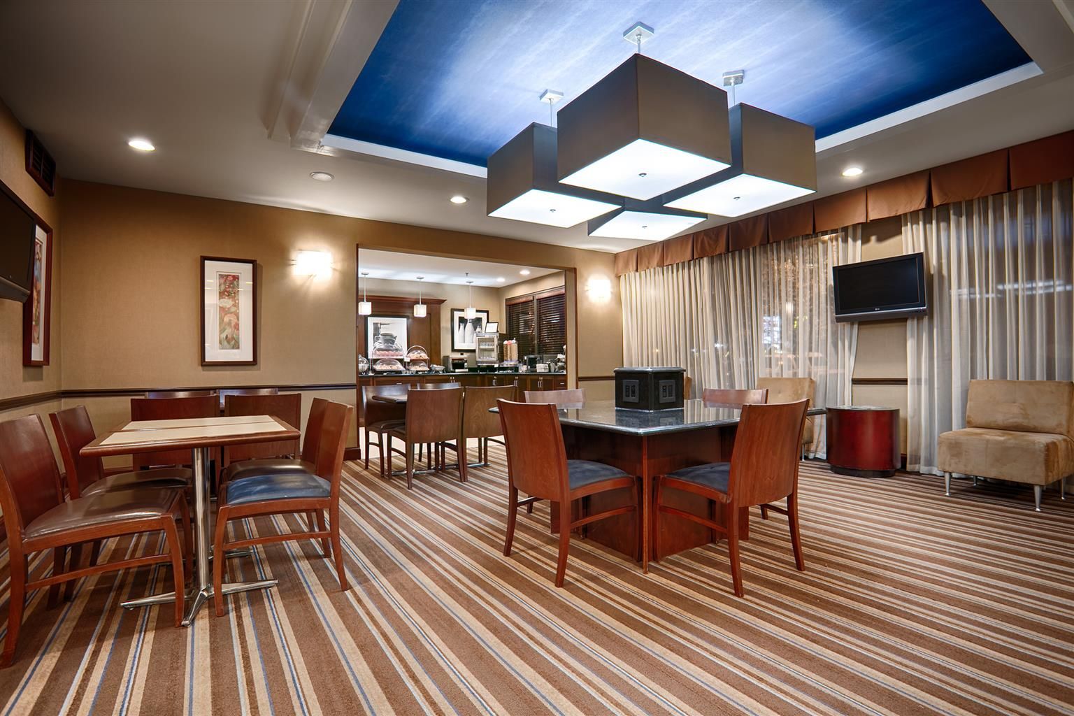 Best Western Plus Portsmouth Chesapeake Hotel - photo 14