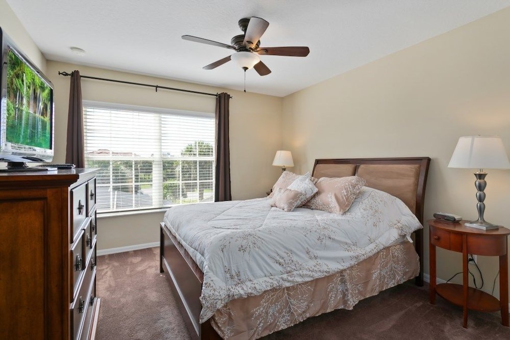 4BR Townhome Paradise Palms by SHV 8978 - photo 5