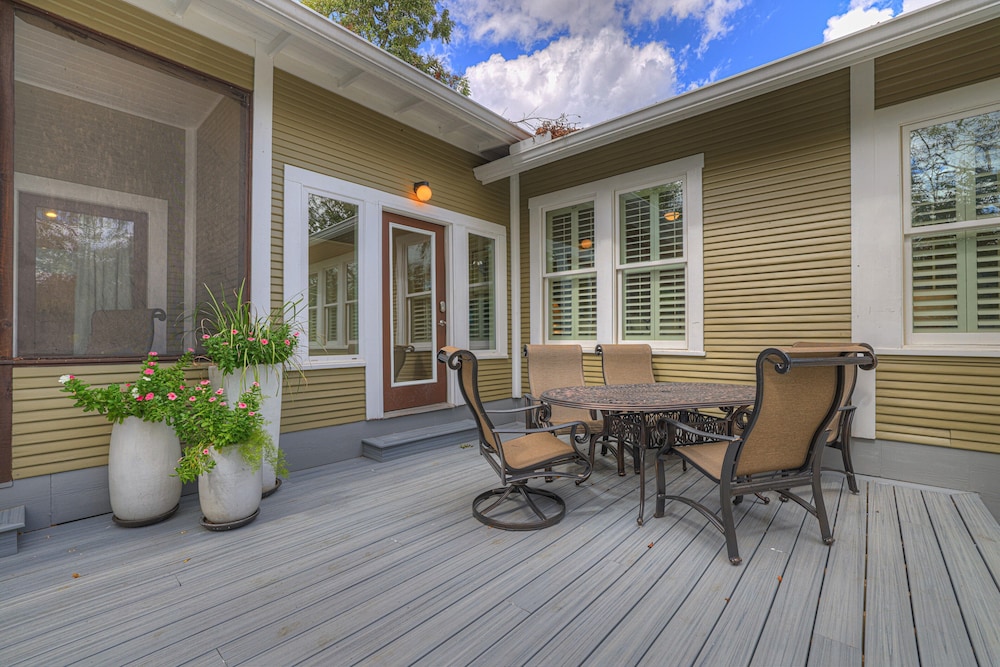 Heart of Fredericksburg With Pool Hot tub&grill - photo 32