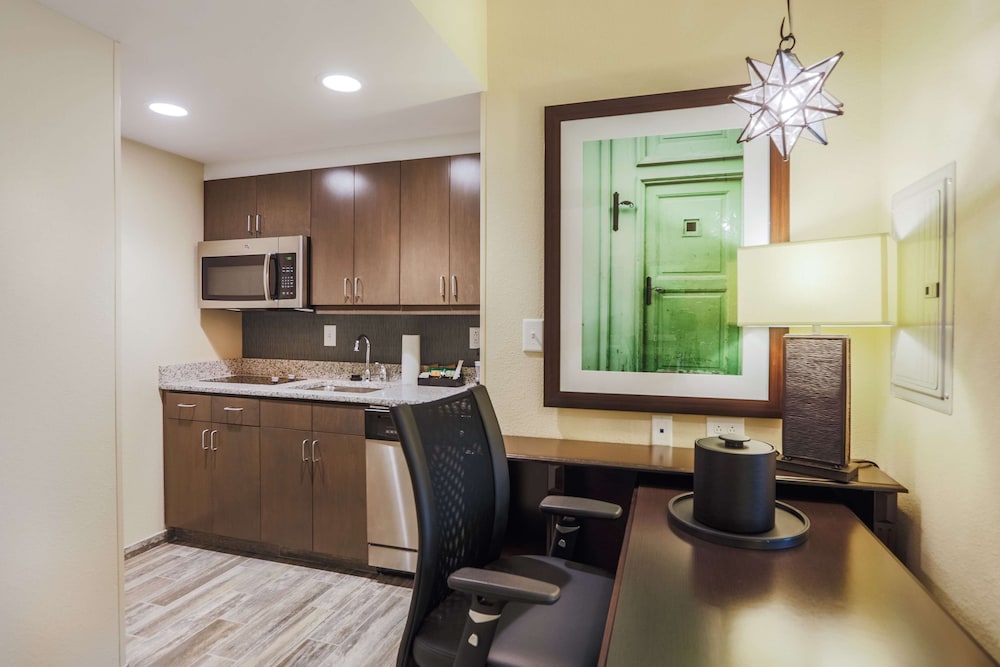 Homewood Suites by Hilton Charleston Historic District - photo 12