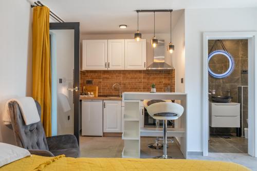 Studio Apartment Carpe Diem — 4-Star Luxury Hotel in Drnis, Croatia