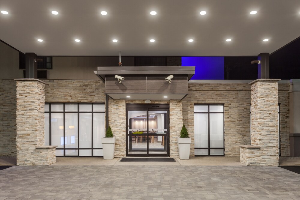Holiday Inn Express Hotel & Suites Providence Woonsocket by IHG - photo 29