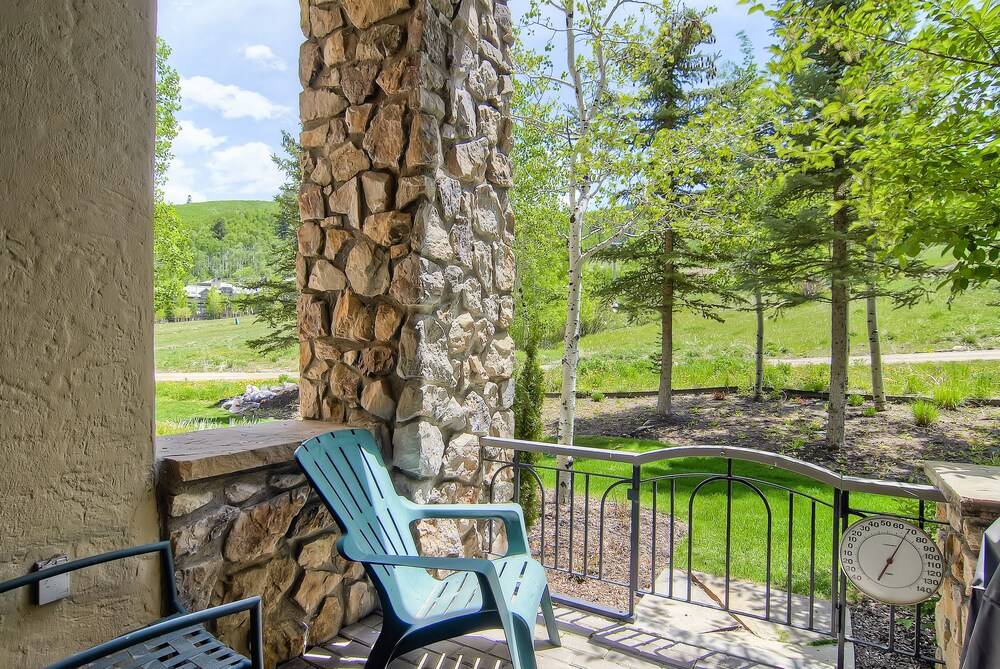 Highlands Slopeside by East West Hospitality - photo 287