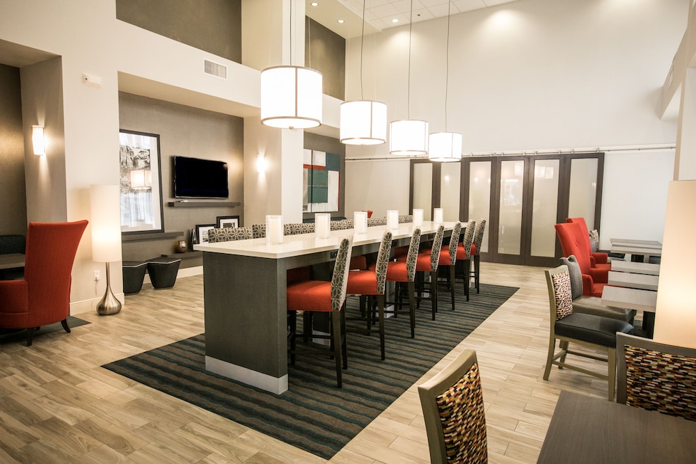 Hampton Inn & Suites Tempe Phoenix Airport AZ - photo 67