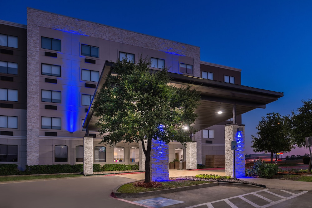 Holiday Inn Express Hotel & Suites Mesquite by IHG - photo 49