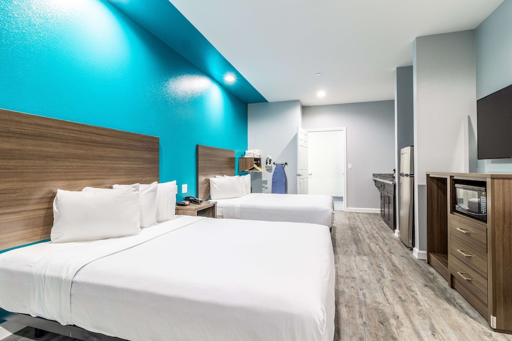 Americas Best Value Inn and Suites Kingwood IAH Airport - photo 21