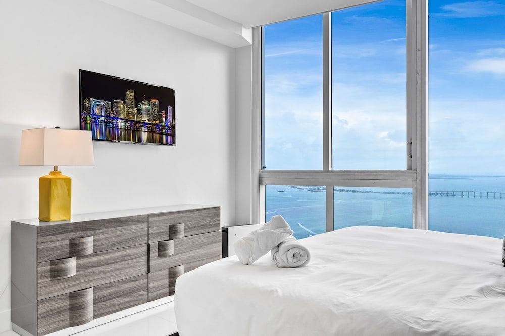 Majestic PH in Brickell Top Amenities - photo 4