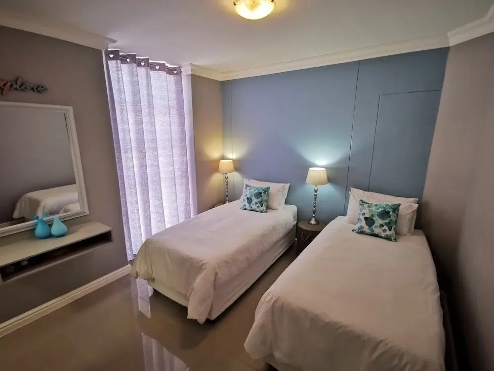 The Sands B32