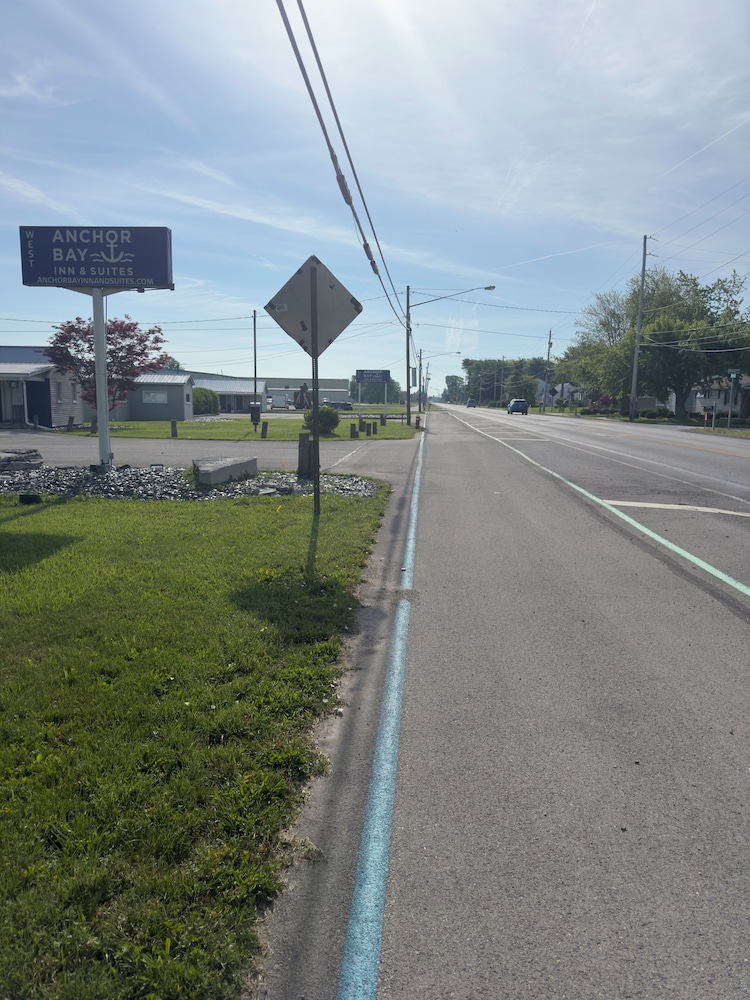 Anchor Bay Inn and Suites - photo 52