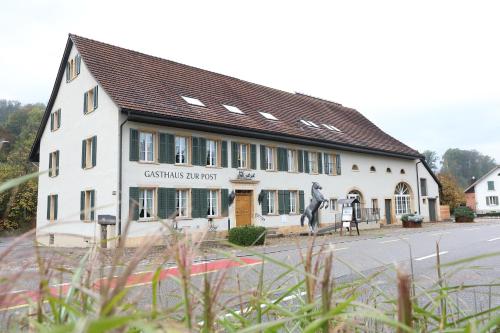 Hotel Gasthof Post AG — hotel in Frick