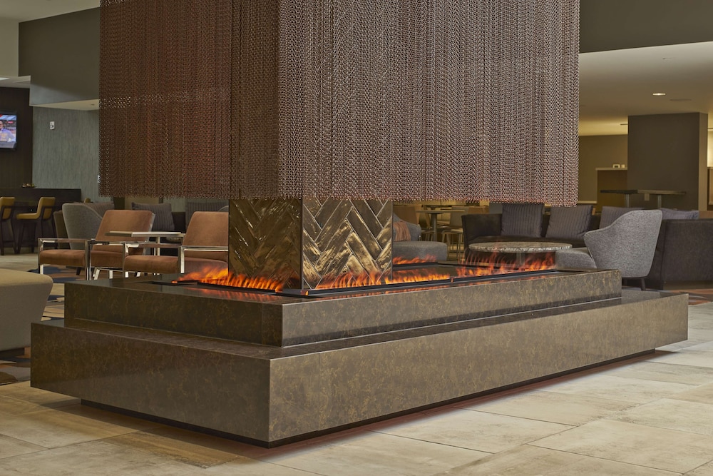 Hilton Raleigh North Hills - photo 4