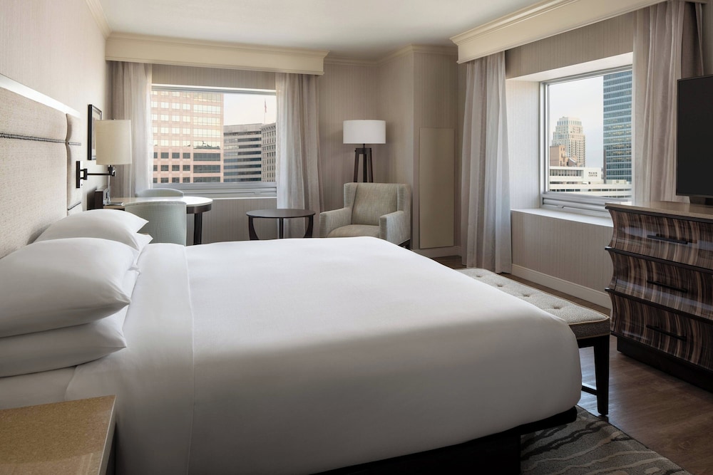 Marriott City Center - photo 8