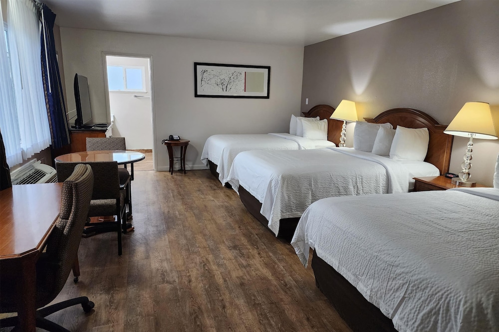 Ramada Bayside Inn & Suites Eureka - photo 14