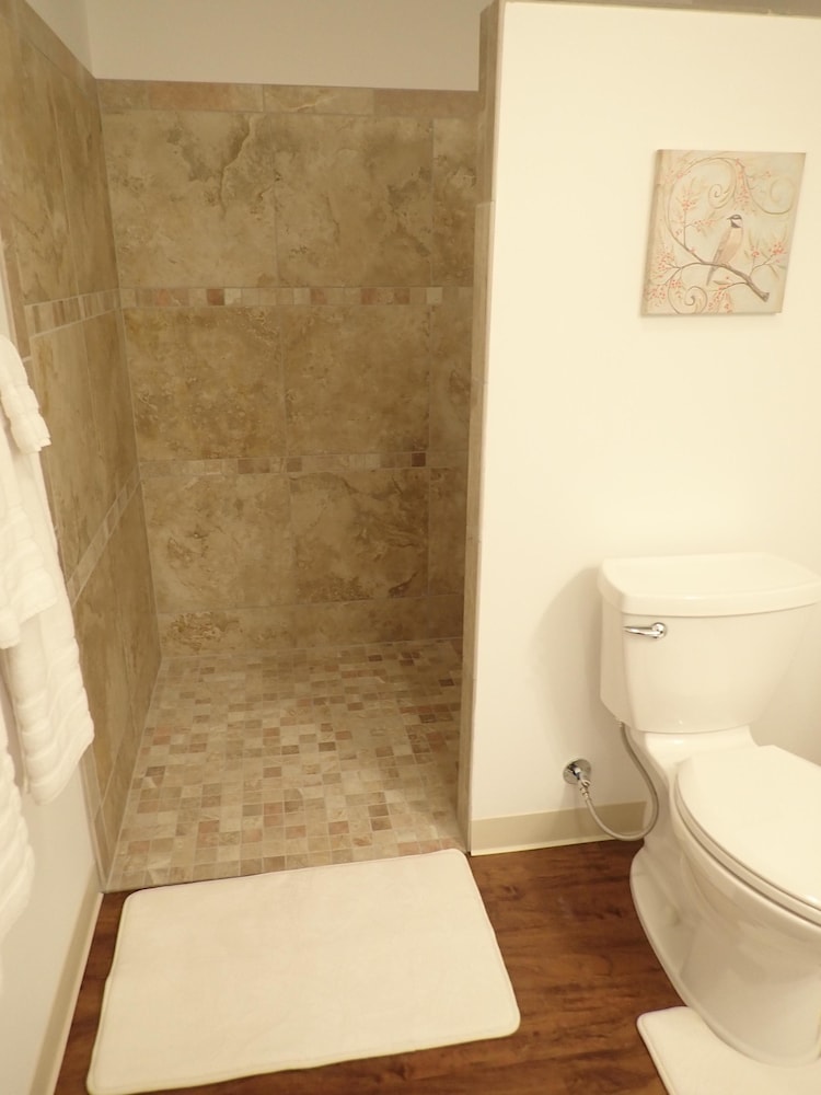Pleasant Grove Inn - photo 36