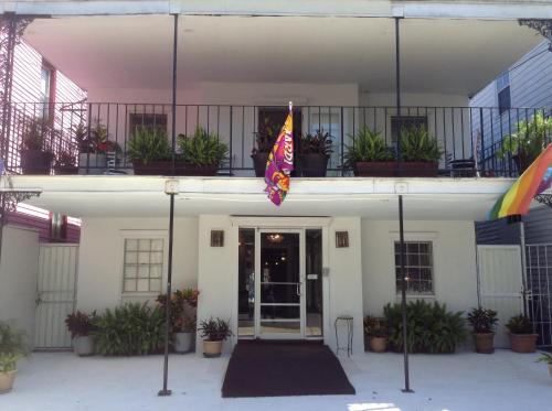 Empress Hotel - photo 10