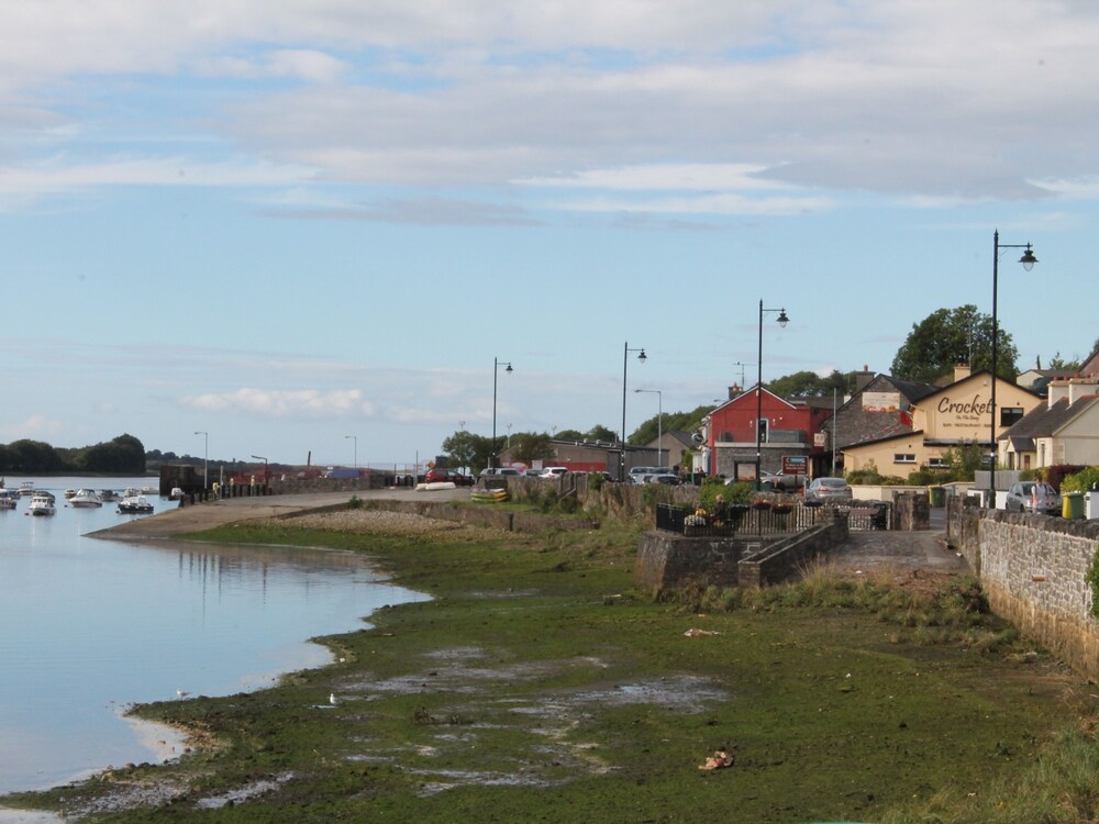 Crockets on The Quay