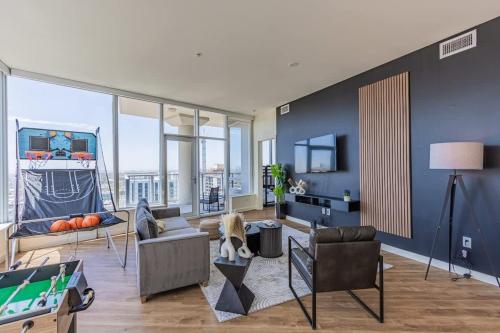 Luxury 28th Floor High Rise Gym Parking Pool Golf — 4-Star Luxury Hotel in Phoenix, United States