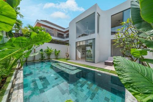 Villa Kiyoji: Brand New Minimalistic 3BR in Umalas — 4-Star Luxury Hotel in Kerobokan, Indonesia