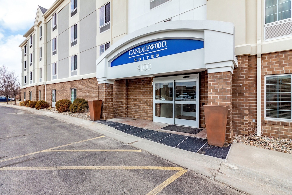 Candlewood Suites Lincoln by IHG - photo 32
