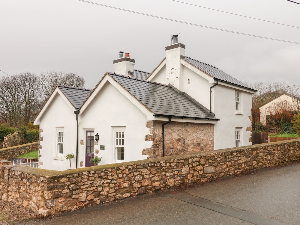 Castle House — 4-Star Luxury Hotel in Rhyl, United Kingdom